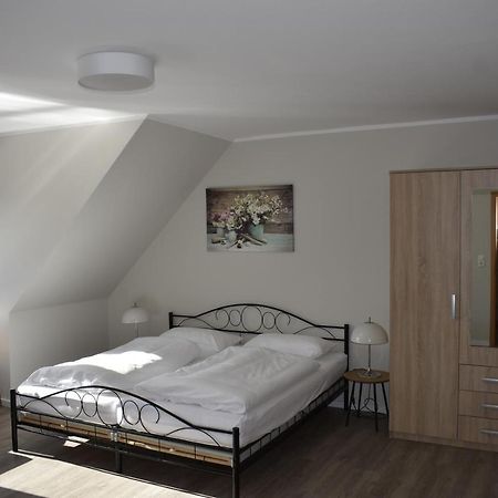 Pension Zur Schleuse Garni Am Elbe Luebeck - Kanal In Witzeeze Kültér fotó
