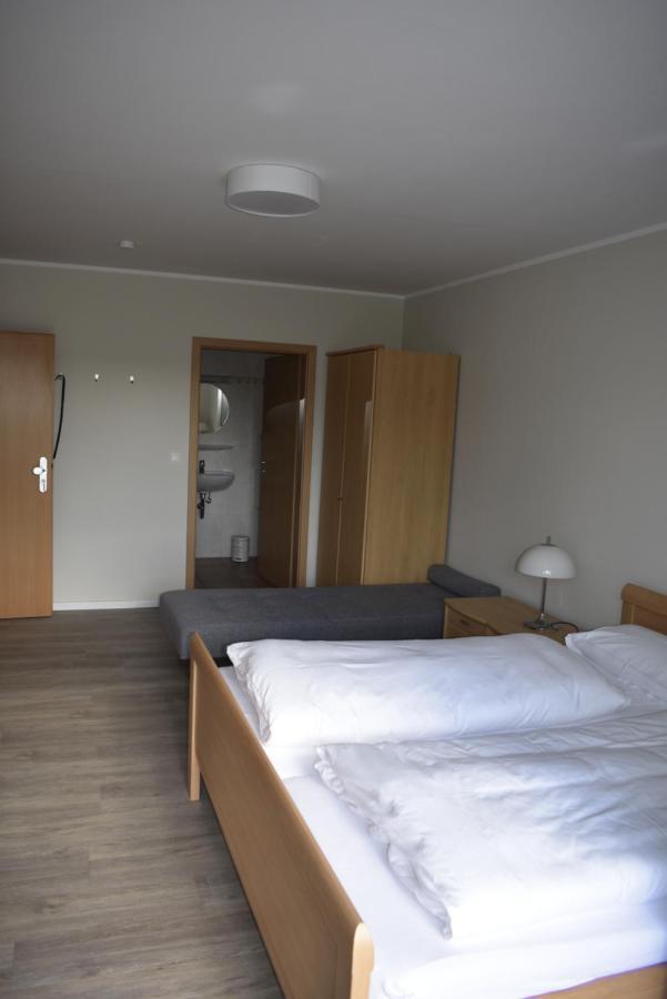 Pension Zur Schleuse Garni Am Elbe Luebeck - Kanal In Witzeeze Kültér fotó