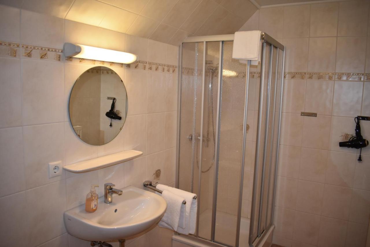 Pension Zur Schleuse Garni Am Elbe Luebeck - Kanal In Witzeeze Kültér fotó