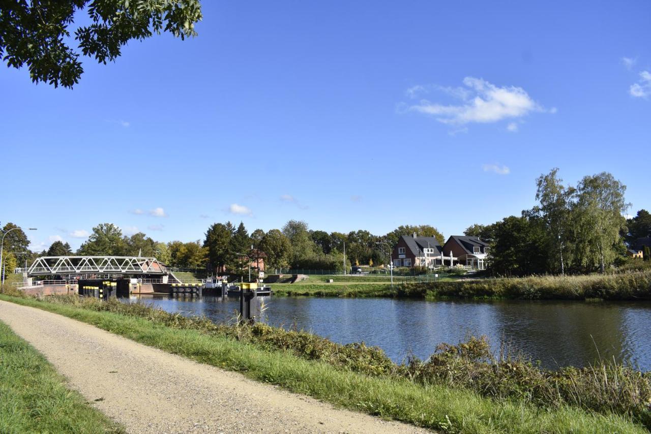 Pension Zur Schleuse Garni Am Elbe Luebeck - Kanal In Witzeeze Kültér fotó